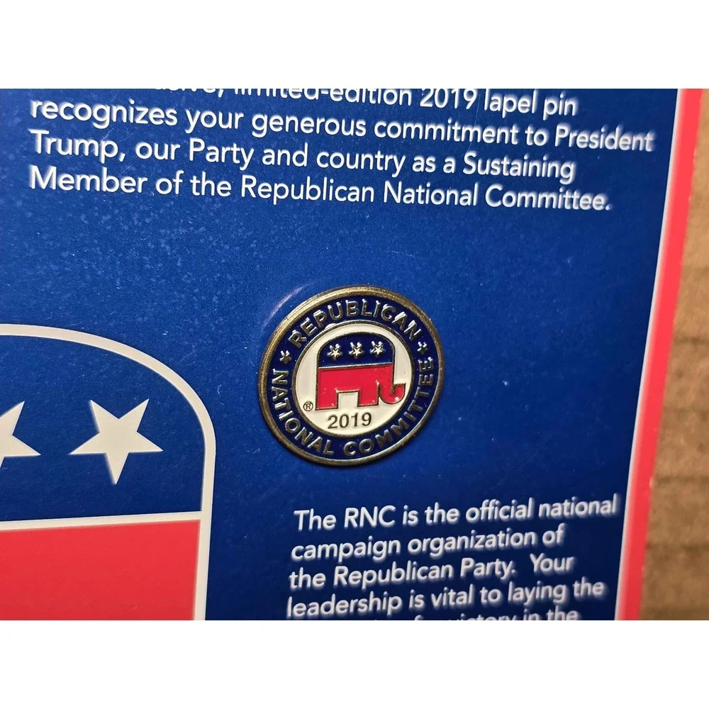 Republican National Committee 2019 Trump Sustaining Member Lapel Hat Pin JB-1